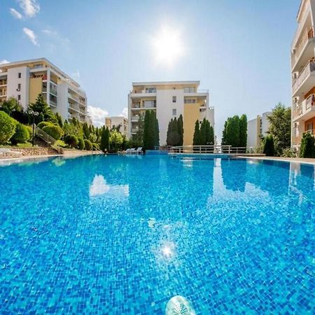 Fort Noks - Menada Apartments سفيتي فلاس المظهر الخارجي الصورة