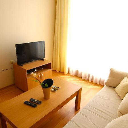 Fort Noks - Menada Apartments سفيتي فلاس المظهر الخارجي الصورة