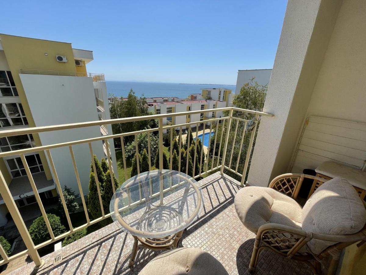 Fort Noks - Menada Apartments سفيتي فلاس المظهر الخارجي الصورة