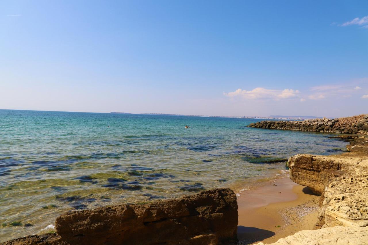 Fort Noks - Menada Apartments سفيتي فلاس المظهر الخارجي الصورة